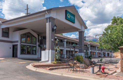 Manitou Springs Hotel | Quality Inn & Suites Manitou Springs at Pikes Peak