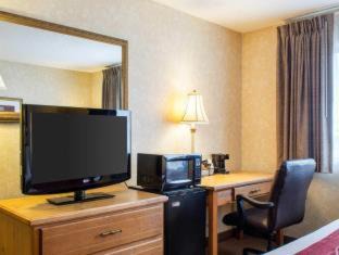 Brandon Hotel | Quality Inn