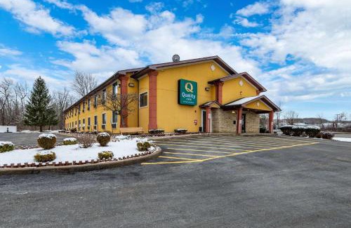 Oneida Hotel | Quality Inn
