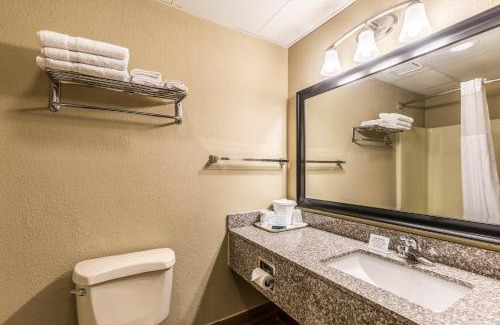 West Plains Hotel | Quality Inn