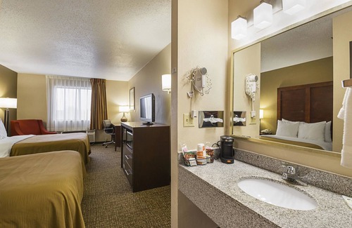 Waverly Hotel | Quality Inn Waverly