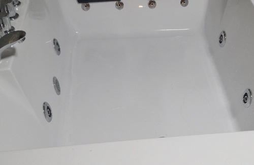 Nelas House | Quarto c/Banheira de Hidromassagem e Piscina e Jardim de uso Partilhado