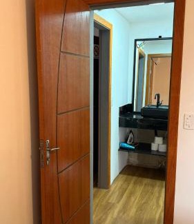 Barro Vermelho Apartment | Quarto e Sala Wi-fi Climatizado Garagem