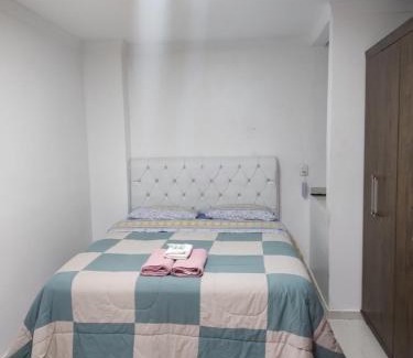 Italia House | Quarto em Casa da Família Anton