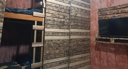Jardim dos Ipes House | Quarto refrigerado,sala,cozinha completa,banheiro privativo