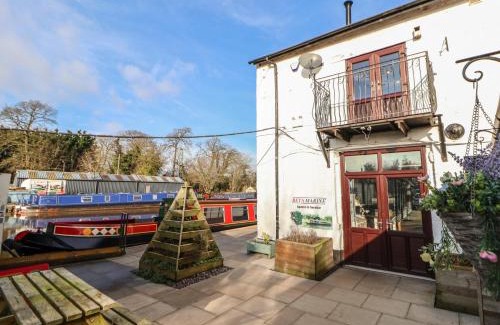 Nantwich Apartment | Quayside Apartment
