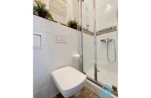 Orunia-St. Wojciech-Lipka Apartment | Queem Studio 10 min to Old Town Gdansk