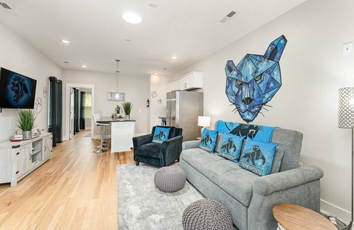 Third Ward House | Queen City Special: 10% Off 3+ nights!