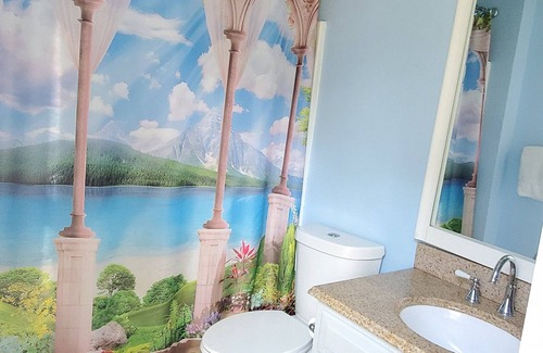 Hampton Apartment | Queen Ruby Studio Suite, Kitchenette, Private bath, desk. Pets welocw