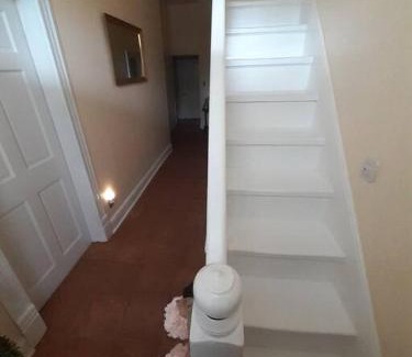 Wise House | Queens Chamber w King Heavenly Bed at Nottingham Place in Wise