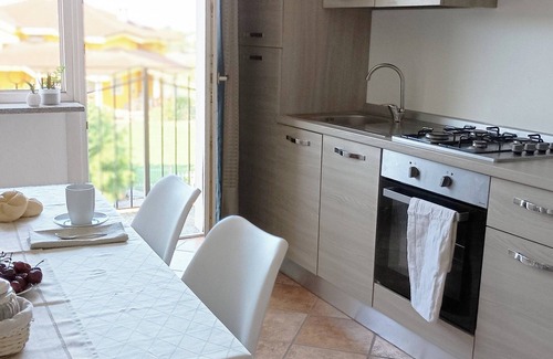 Alice Castello Apartment | Quick Home Mimosa - One Bedroom Apartment, Sleeps 4
