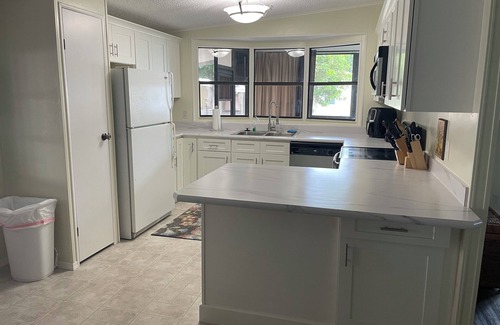 Indiantown House | Quiet 55+ rental. Near golf course. Two swimming pools and pickle ball court.