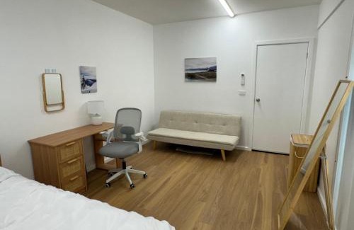 Braybrook House | Quiet and Cozy corner