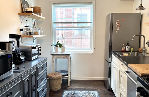 Mount Airy Apartment | Quiet and Cozy flat close to downtown