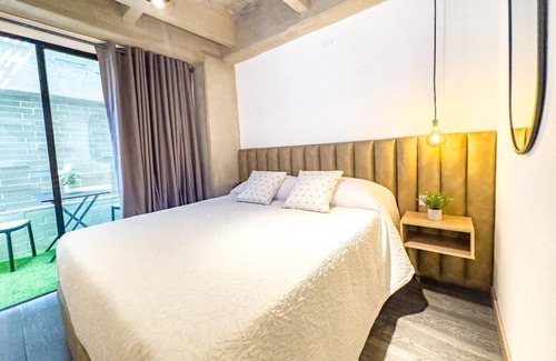 Suramericana Hotel | Quiet AP with terrace 103