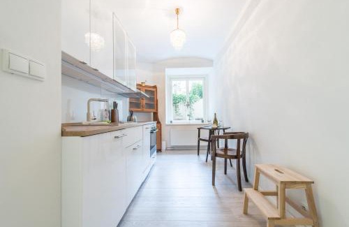 Andel Apartment | Quiet apartment in the city center with own terrace