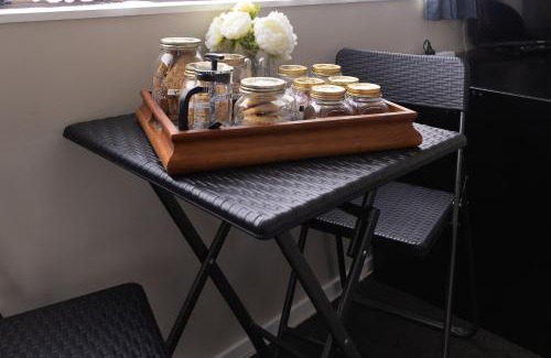 Palmerston North House | Quiet Boutique Generous Breakfast