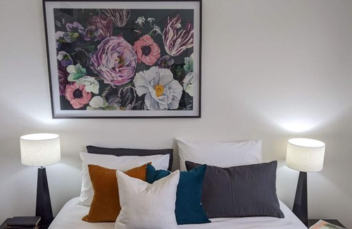 Albury Apartment | Quiet Central & Lux Accommodation