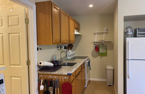 Warm Mineral Springs House | Quiet/Charming 2/2 retreat in North Port, Warm Mineral Springs