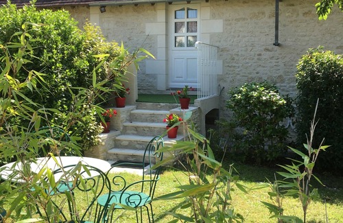 Saint-Georges-sur-Cher House | Quiet, comfortable gite for family vacations from Chenonceau to Beauval