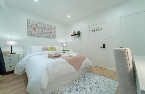 Bathurst Manor House | Quiet & Comfortable Double Private Room, Free Parking