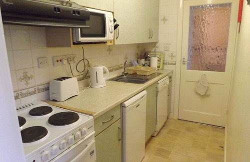 Scarborough Cottage | Quiet cottage just outside Scarborough, pet friendly. Parking in front of door.n
