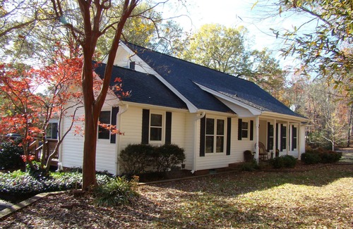 Mint Hill House | Quiet country living inside the Queen City.