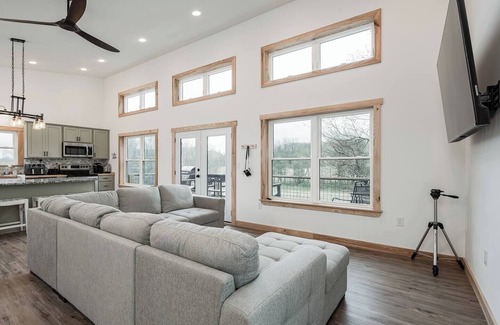 Bradford Other | Quiet Country Oasis with Hot Tub