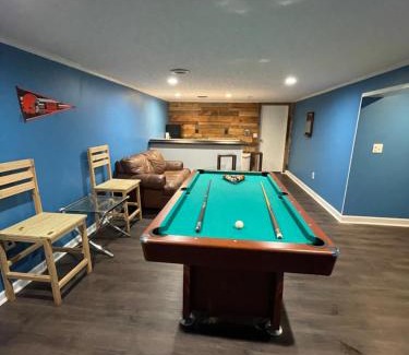 South Hills House | Quiet & Cozy home near Hospitals
