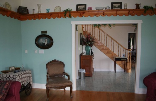 New Horton House | Quiet elegance, tranquil country on lakefront.