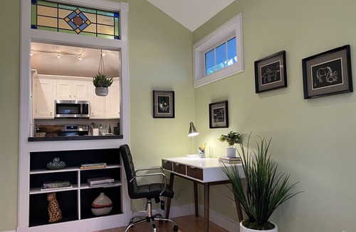 Pittsboro House | Quiet, elegant cottage just steps from downtown Pittsboro—minutes to Jordan Lake