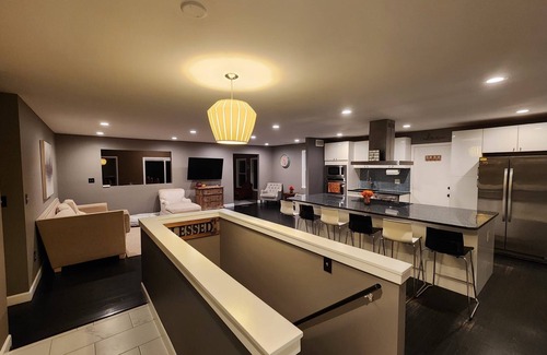 Germantown House | Quiet Forest View