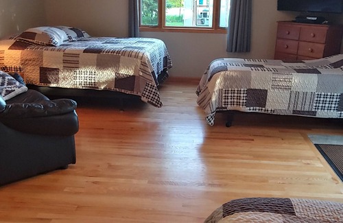 Hastings House | Quiet Guest Suite