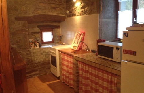 Saint-Julien-Puy-Laveze House | Quiet house for 5 people