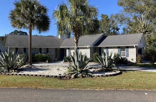 Socastee House | Quiet Home Close to Beach w/Private Pool