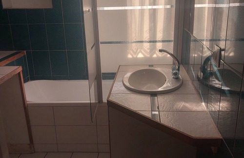 Xertigny House | Quiet house for 4 people, games area, private bowling green, table tennis.