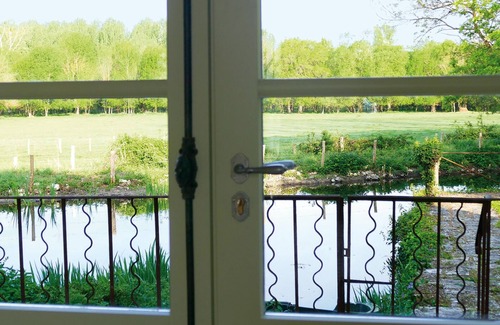 Poursay-Garnaud Apartment | Quiet location by the river in unspoiled nature