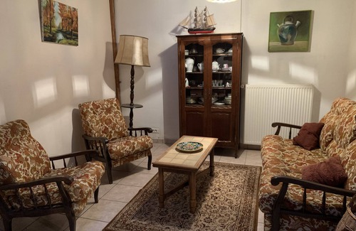 Coulaures House | Quiet location in the heart of the village