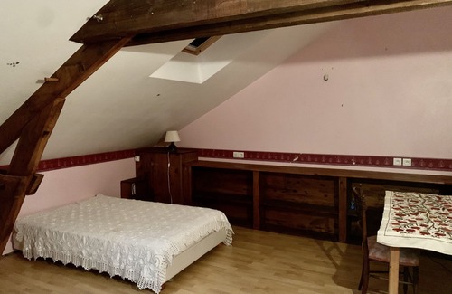 Coulaures House | Quiet location in the heart of the village