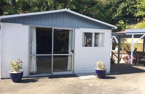 Picton Cottage | Quiet location. 5 minutes walk to town.