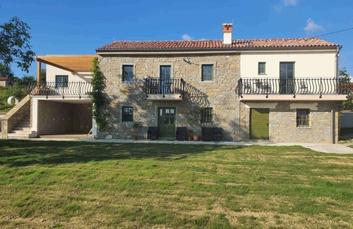 Gracisce Apartment | Quiet location surrounded by nature, suitable for cycling and walking