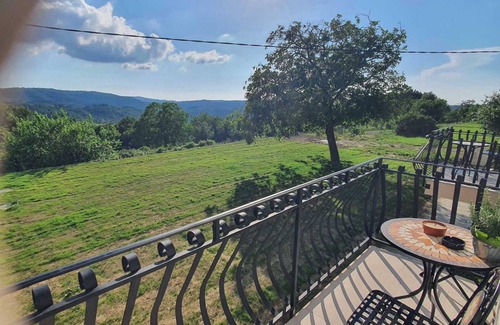 Gracisce Apartment | Quiet location surrounded by nature, suitable for cycling and walking