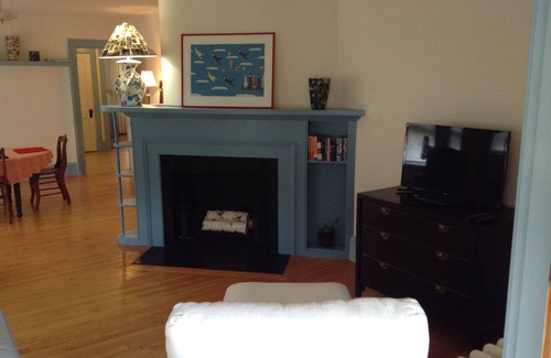 Greenfield Apartment | Quiet New England neighborhood - Greenfield, Ma. One guest only, 5 nights max.