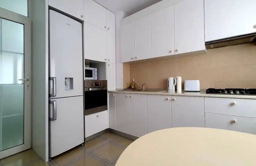 Bucharest Apartment | Quiet place between two important parks in Bucharest. Very close to city centre