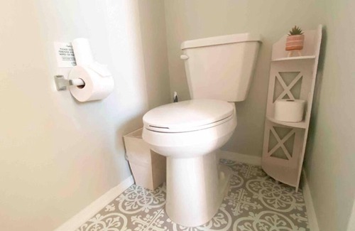 Rita Ranch House | Quiet & Private 3BR House King Bed Fast WiFi!
