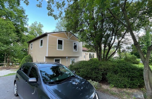 Sharpsburg Apartment | Quiet, Rural 3 Acre Retreat w/Nearby Boutique Restaurants, Shopping, Culture