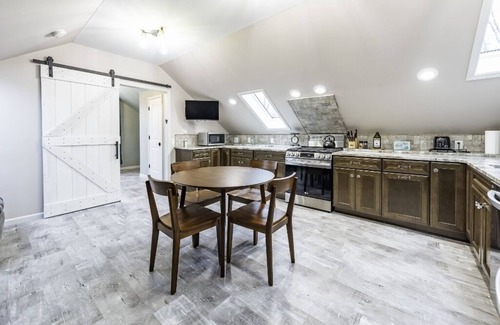 Whittaker House | Quiet & Rural; close to Ann Arbor/Ypsilanti