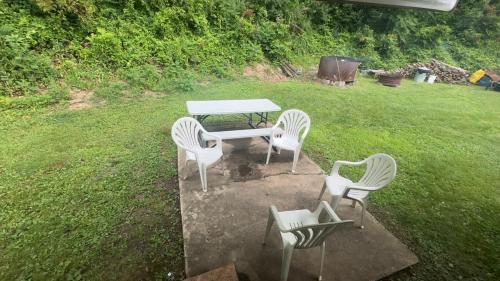 Oakland Mills Apartment | Quiet space to rest your head
