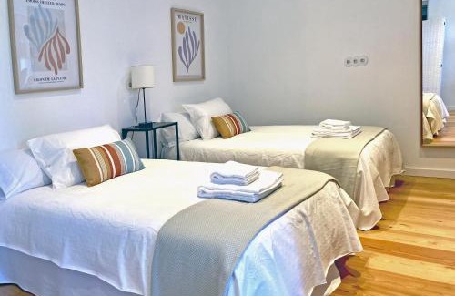 Estoril Apartment | Quiet Studio with garden 8 Min from Beach
