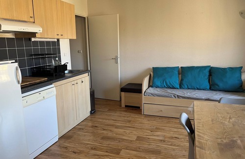 Bagneres-de-Luchon Apartment | Quiet T3 apartment in wooded park, 10 minutes from the spa, near town center